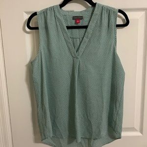 Vince Camuto N-neck Blouse